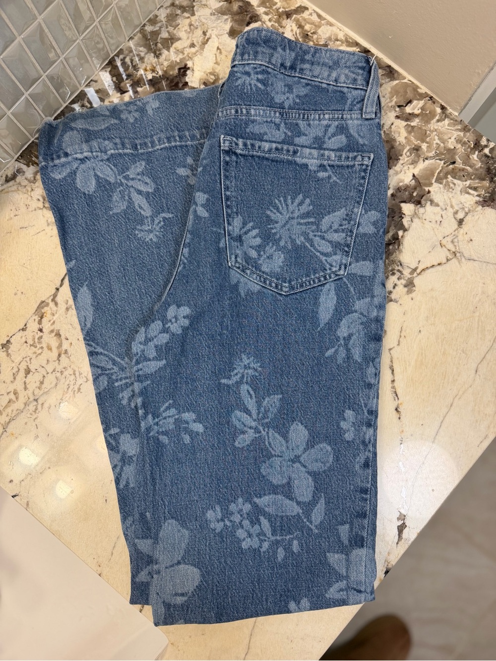 Forever 21 Blue Floral Straight-Leg Jeans